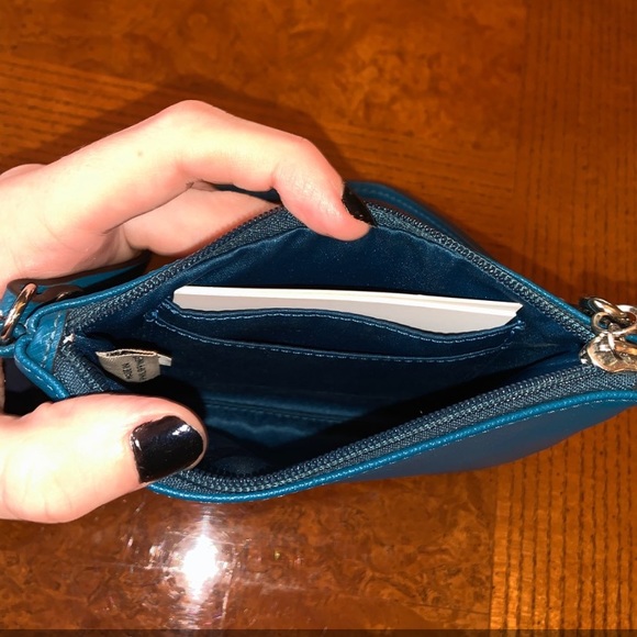 coach wristlet - Picture 2 of 3